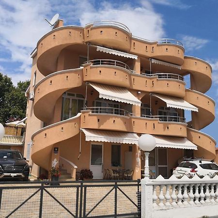 Apartments Montenegrina Ulcinj Eksteriør bilde