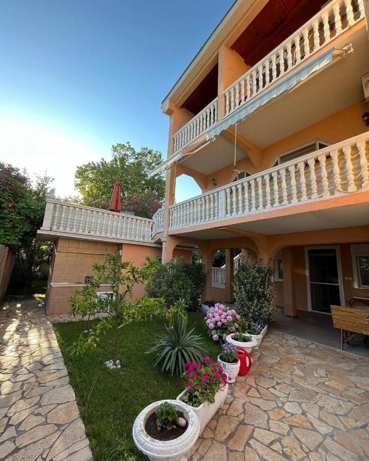 Apartments Montenegrina Ulcinj Eksteriør bilde
